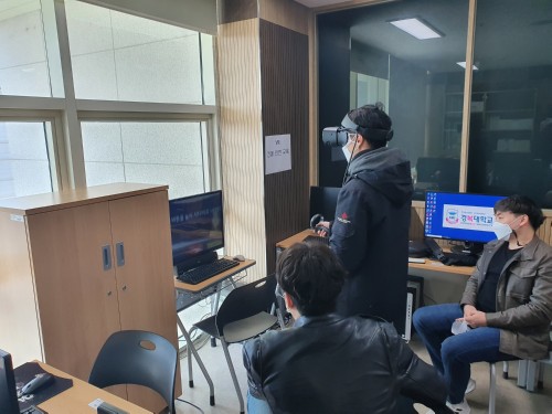 친환경건축과, VR 건설안전 교육 실시...그린뉴딜과 스마트건축 시대 안전관리 ‘체험’